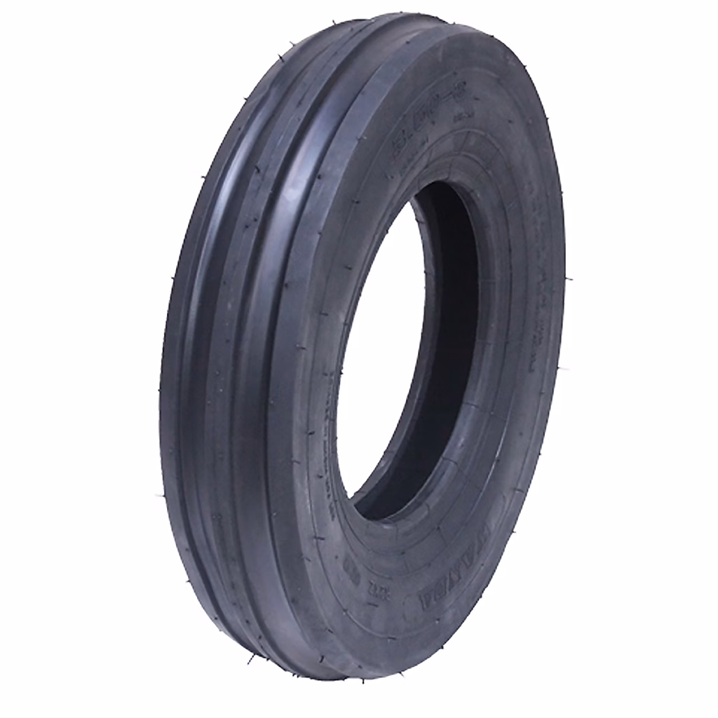 3 – 50 | 8 Pneu pour retourneur de foin Haybob | 4 plis | H8023 | 195 kg | 51 A4 et chambre à air TR13