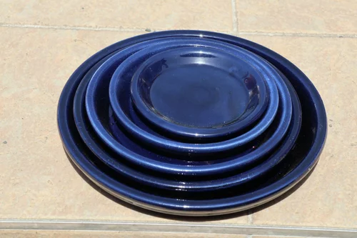 Soucoupe en terre cuite émaillée bleu Nuit étoilée Les Poteries d’Albi - Ø 33 cm