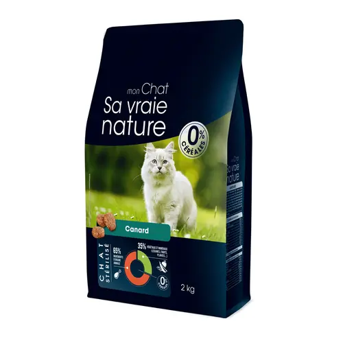Croquettes sans céréales pour chat stérilisé au canard Sa Vraie Nature - 2 kg