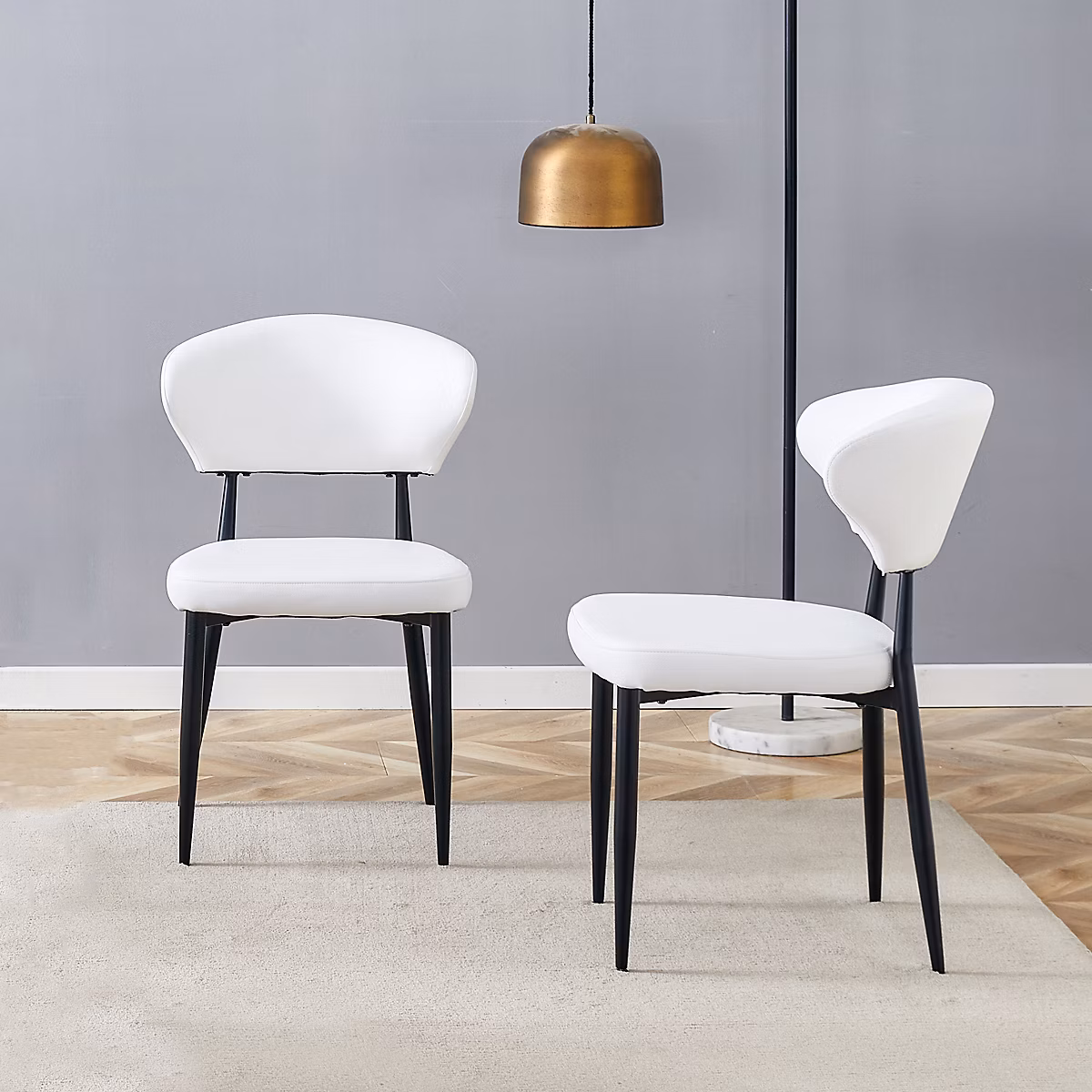 Chaises de salle à manger en PU blanc avec pieds en métal noir – lot de 2