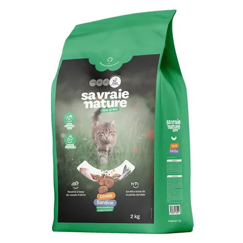 Croquettes light chat sénior dinde & sardine réduites en céréales Sa Vraie Nature - 2 kg
