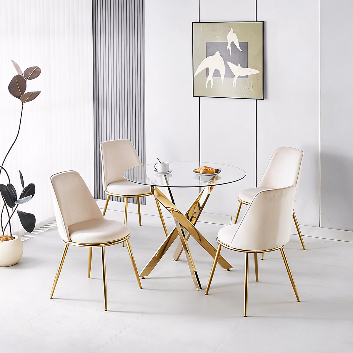 Ensemble table et chaise – Ensemble table et 4 chaises de salle à manger en velours blanc crème et métal doré