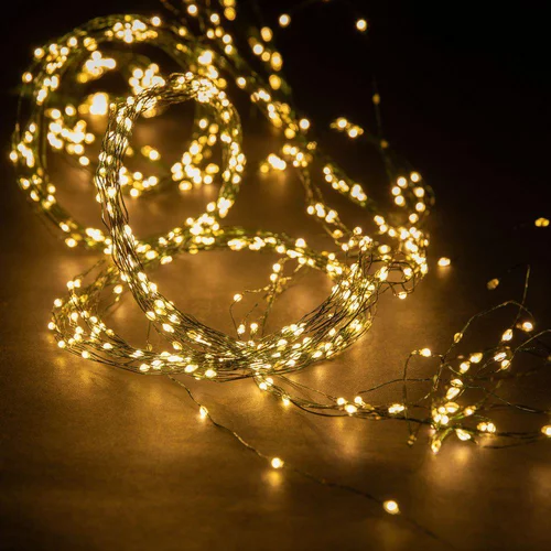 Chute lumineuse pour sapin de Noël micro LED blanc chaud effet flash fil vert – 1,8 m
