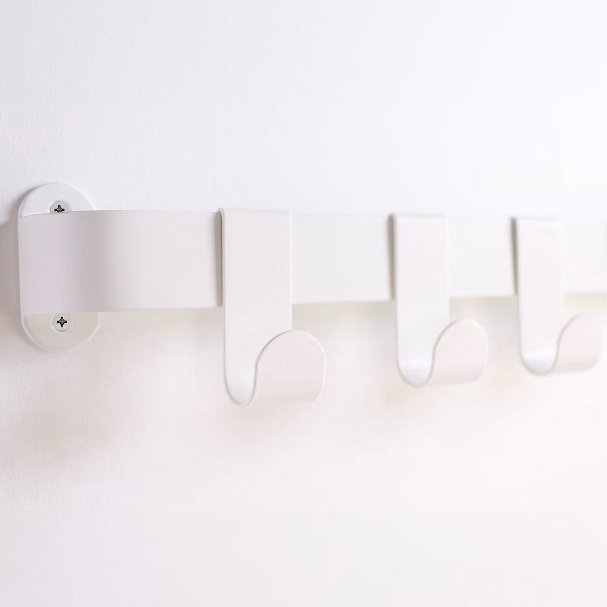Barre murale de cuisine coloris blanc l. 60 cm – Réf. GUXSNHBXE4014906139
