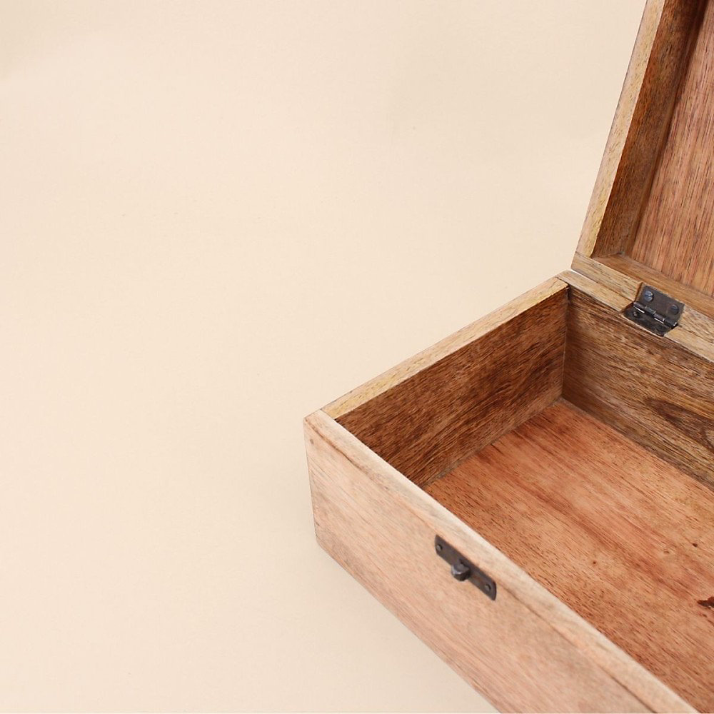 Boite en bois couvercle or 10 × 15cm
